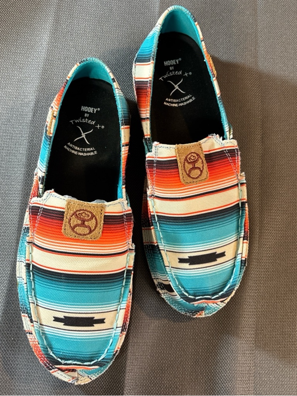 Twisted X Women's Hooey Slip-On shoes in the Sunset Serape pattern size 7. - Picture 4 of 5